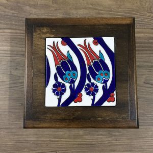 S Lale Desenli İznik Çini Ahşap Kutu 25cm