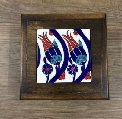 S Lale Desenli İznik Çini Ahşap Kutu 25cm