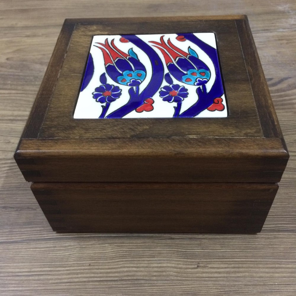 s-lale-desenli-iznik-cini-ahsap-kutu S Lale Desenli İznik Çinili Ahşap Kutu