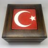 Türk Bayrağı Desenli İznik Çinili Ahşap Kutu