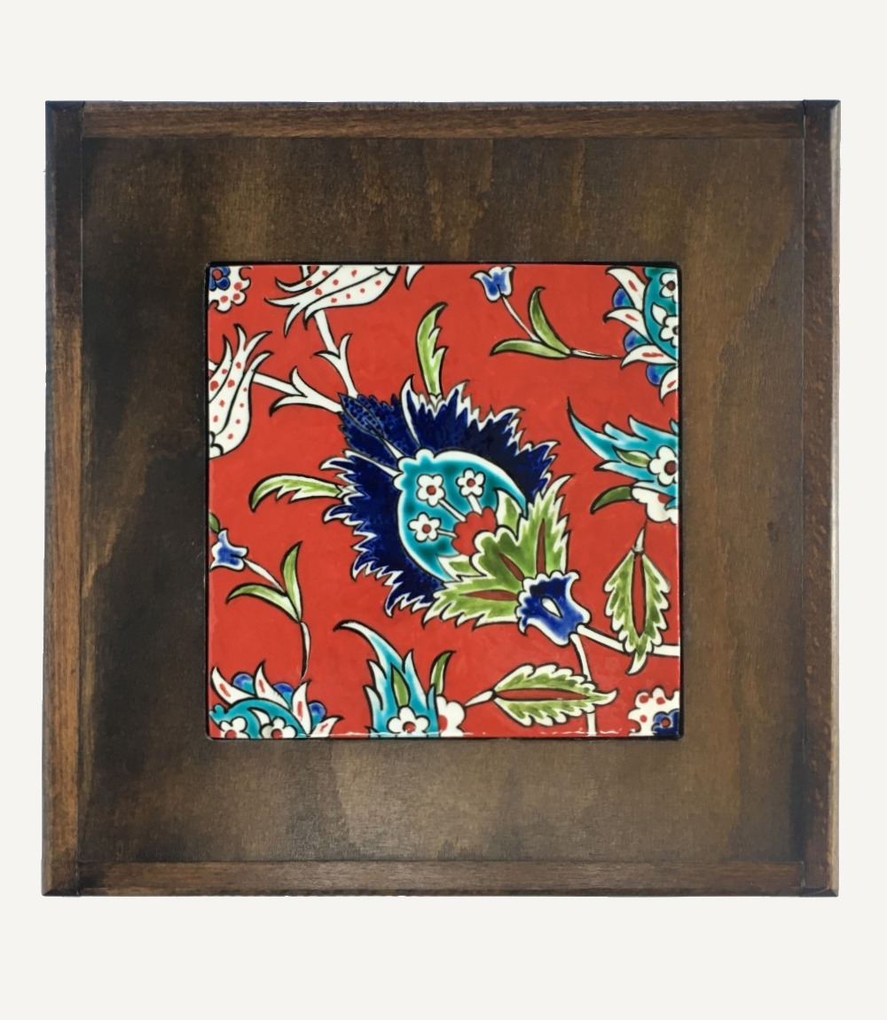 kırmızı-cicek-desenli-iznik-cinili- ahsap-kutu Çiçek Desenli Kırmızı İznik Çinili Ahşap Kutu