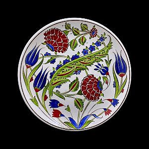 Hançer Yapraklı Lale Desenli Çini Tabak