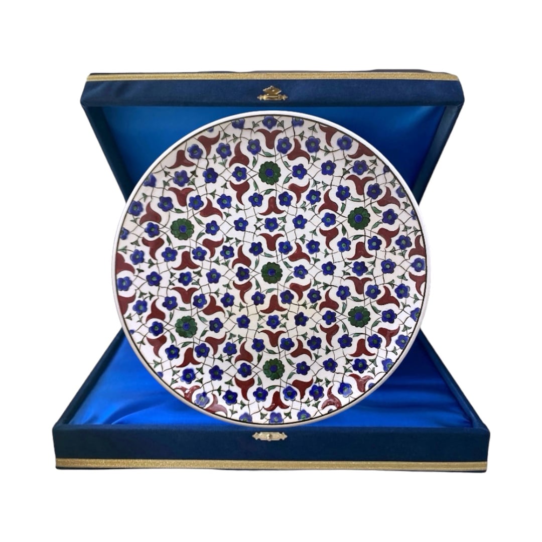 kirmizi-cicek-desenli-hediyelik-cini-tabak-1 Kırmızı Çiçek Desenli Hediyelik Çini Tabak