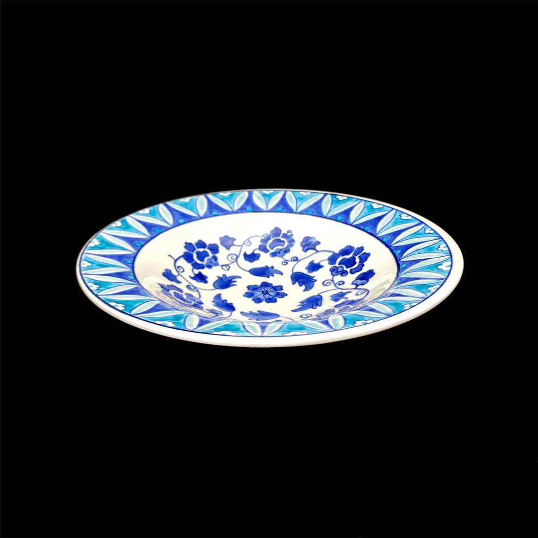 iznik-cini-desenli-mavi-beyaz-hediyelik-kase-2 İznik Çini Desenli Mavi Beyaz Hediyelik Kase