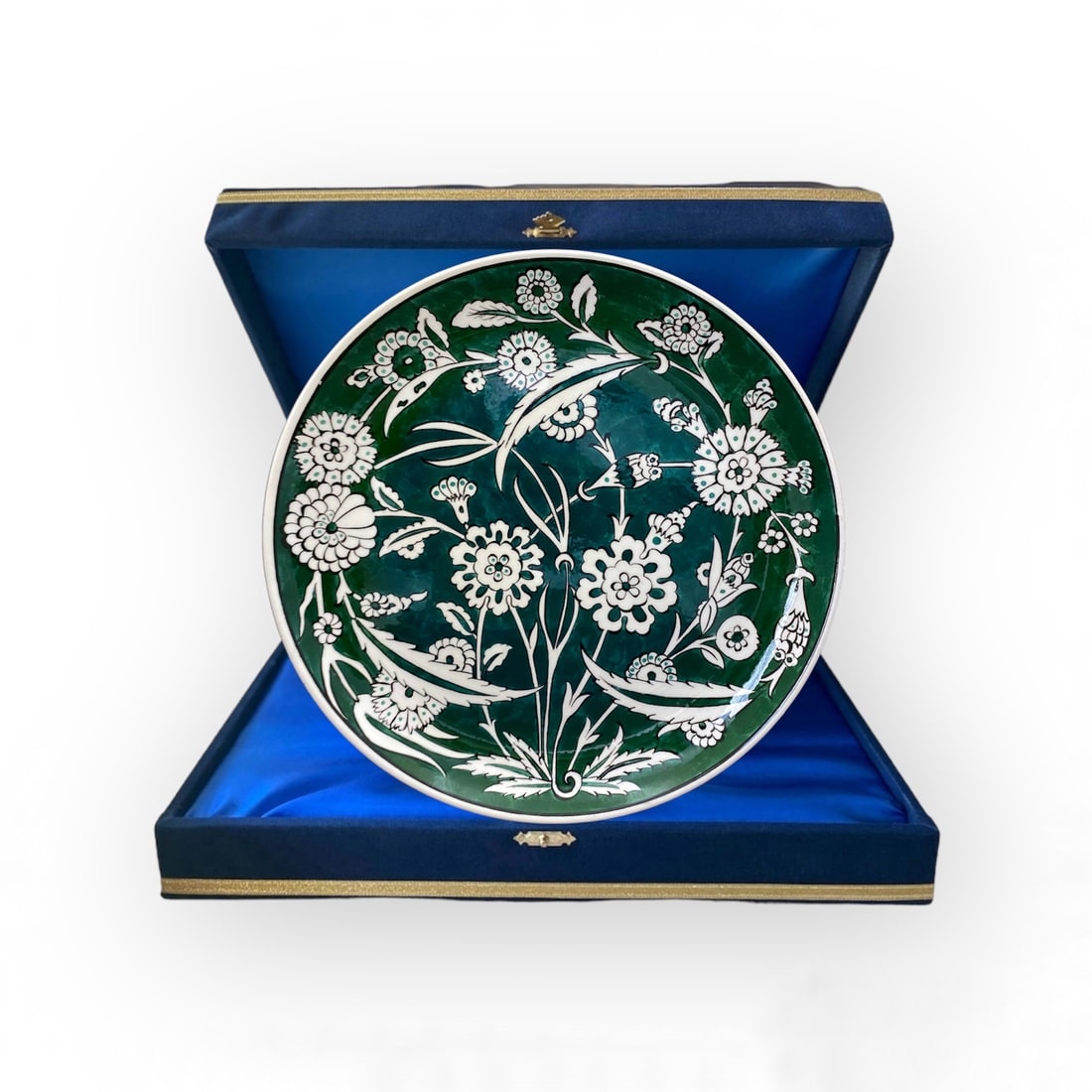 yesil-klasik-iznik-desenli-hediyelik-cini-tabak-1 Yeşil Klasik İznik Desenli Hediyelik Çini Tabak