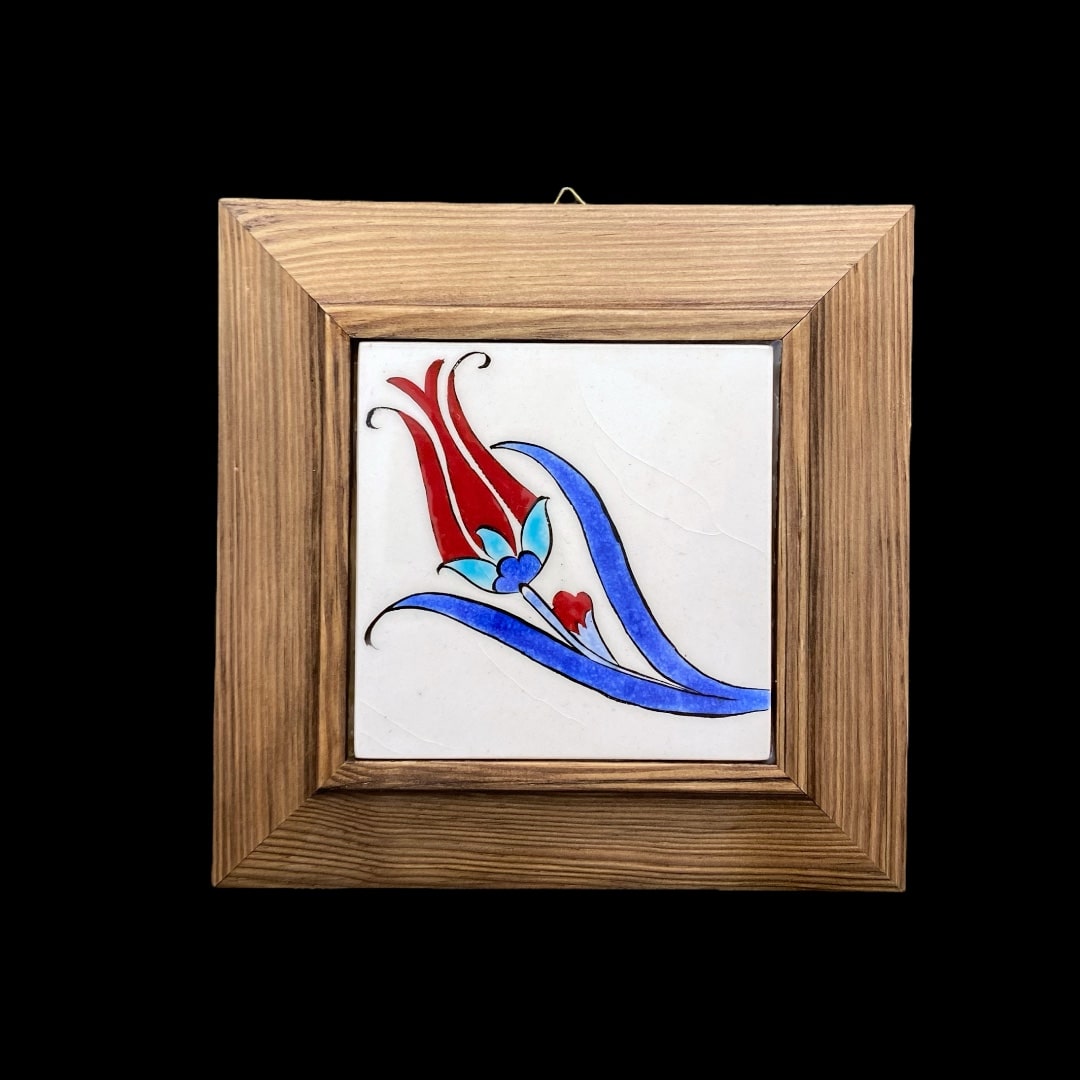 lale-desenli-ahsap-cerceveli-cini-süs-3 Lale Desenli Ahşap Çerçeveli Çini Süs