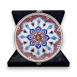 Geleneksel Mavi Kırmızı Çini Tabak